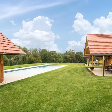 In Mit Pool 펜션 *