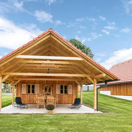 Feriehus In Mit Pool