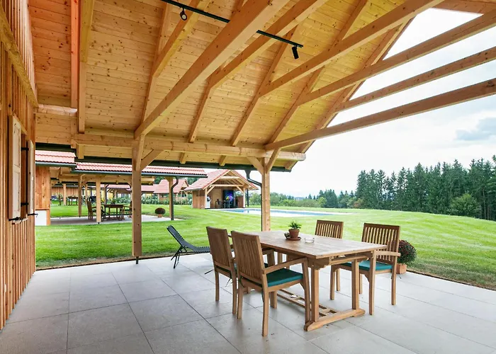 In Mit Pool ستاينز